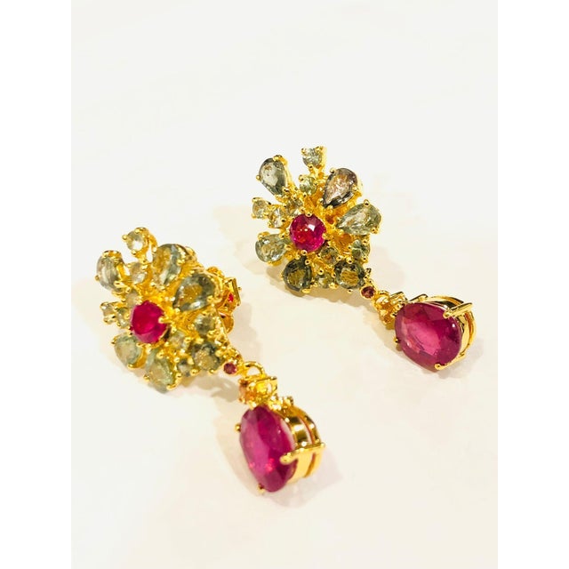 Bochic "Orient" Ruby & Green & Yellow Sapphire Earrings Set 18K Gold & Silver For Sale - Image 13 of 18