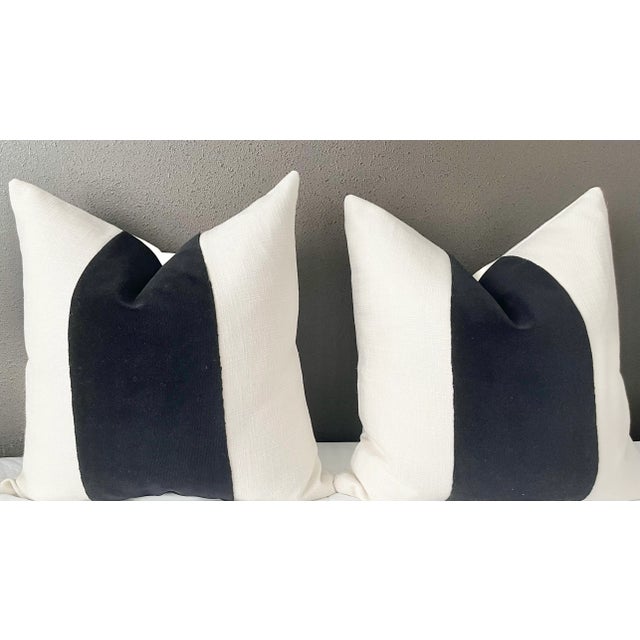 So sophisticated and stunning. My workroom wizards have taken lovely woven linen in an oatmeal tone and added a...