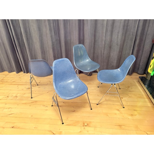 Blue DSS Chairs in Fiberglass by Charles and Ray Eames for Herman Miller, 1970s, Set of 4 For Sale - Image 8 of 18