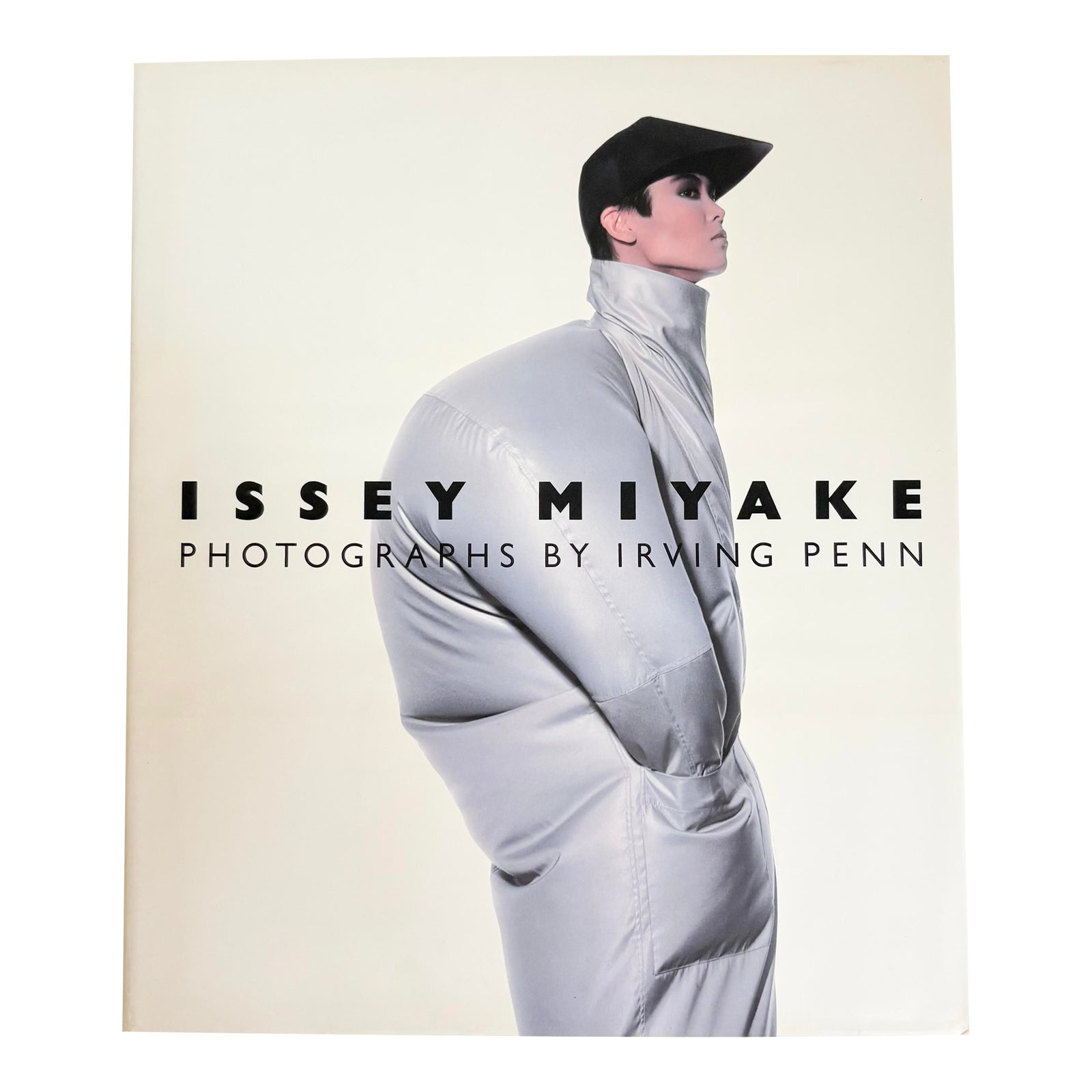 【レア】ISSEY MIYAKE 写真集 IRVING PENN デザイン Issey Miyake: Photographs by Irving Penn, First Edition 1988
