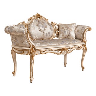 French Rococo Style Settee – Cream Floral Upholstery With Gold Leaf Carved Frame & 2 Pillows For Sale