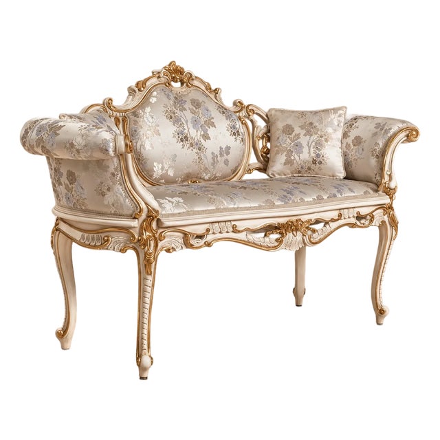 French Rococo Style Settee – Cream Floral Upholstery With Gold Leaf Carved Frame & 2 Pillows For Sale