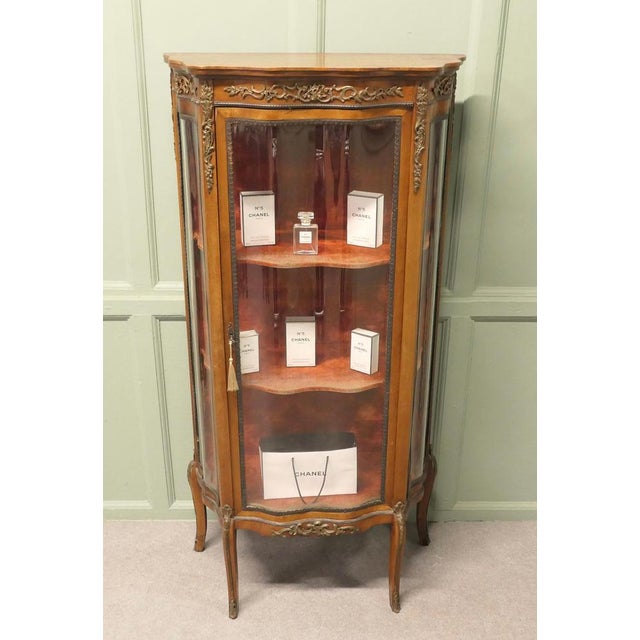 French Walnut and Ormolu Mounted Vitrine For Sale - Image 3 of 9
