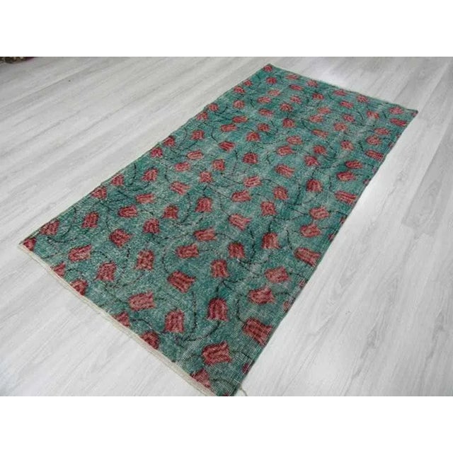 1960s Vintage Turkish Hand-Knotted Tulip Motif Blue Ground Art Deco Rug - 3′10″ × 7′3″ For Sale - Image 5 of 6