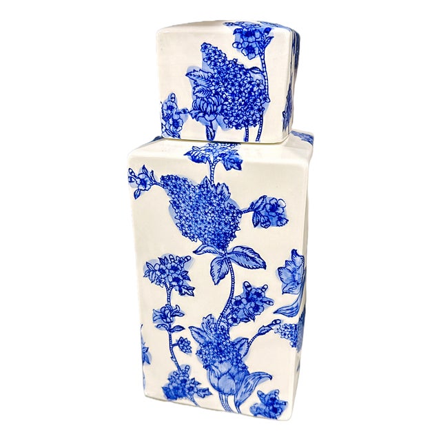 Blue and White Porcelain Square Lidded Jar For Sale