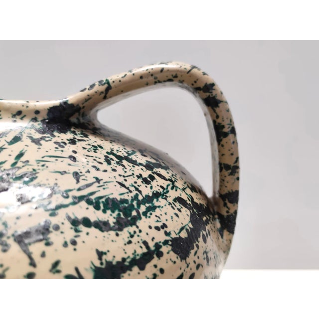 Beige Vintage Beige and Green Lacquered and Handpainted Terracotta Vase, Deruta, Italy, 1950s For Sale - Image 8 of 10