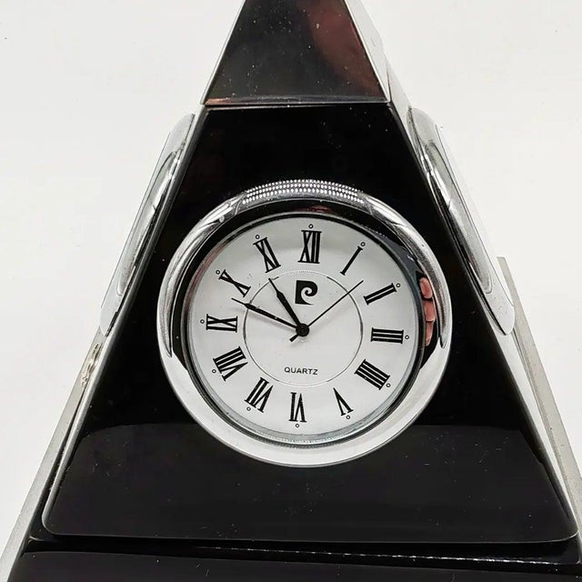 1970s Black Pyramide Table Clock by Gianfranco Ferrè, Italy, 1970s For Sale - Image 5 of 10
