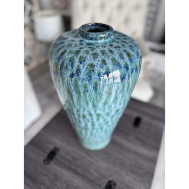 Peacock Feather Coastal Blues & Greens Glazed Pottery Vase For Sale In Chicago - Image 6 of 6