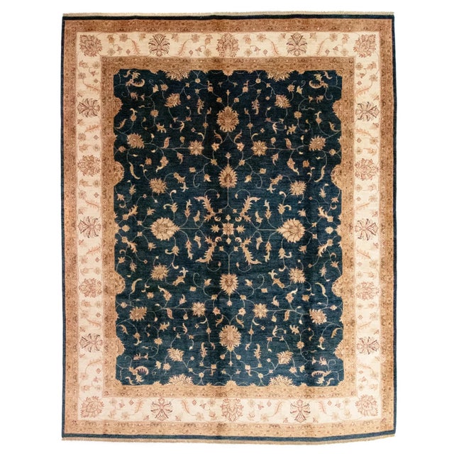 Middle Eastern Rug in Wool For Sale - Image 11 of 11