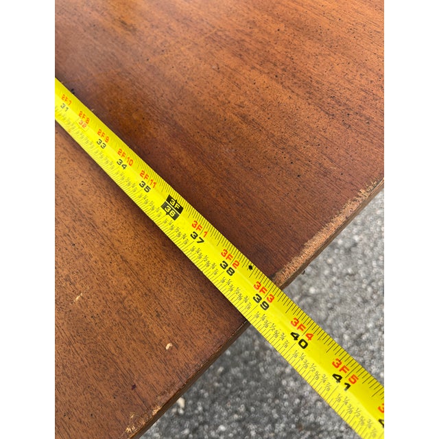 1950s 1950s John Stuart Inc Compact 5 Leg Table With 4 Leafs For Sale - Image 5 of 10