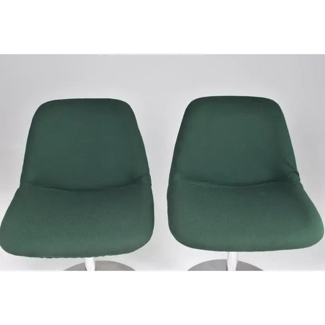 Mid-Century Modern Robin Day Swivel Chairs in Green Upholstery and Aluminum, 1960s For Sale - Image 3 of 11
