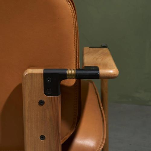 Metal Dueacca Armchair in Walnut and Leather by Franco Poli for Bernini, Italy, 1985 For Sale - Image 7 of 11