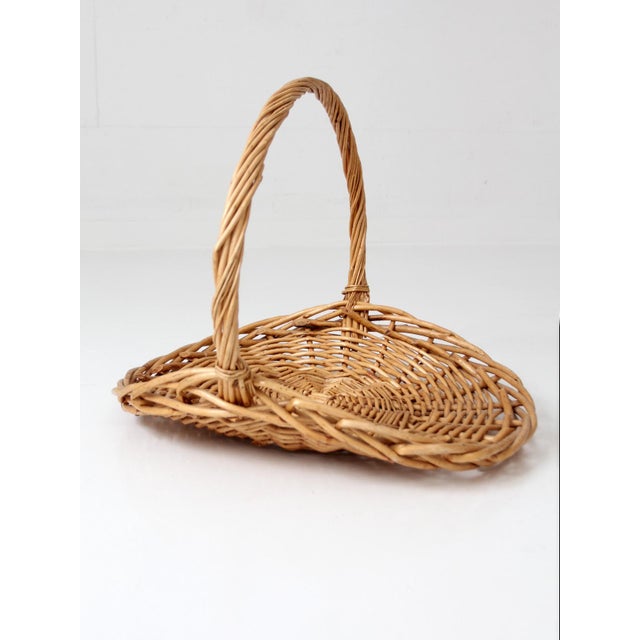 Late 20th Century Vintage Large Wicker Gathering Basket For Sale - Image 5 of 12