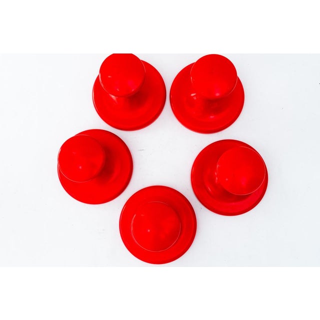 5x red plastic hooks around 1970s Original condition