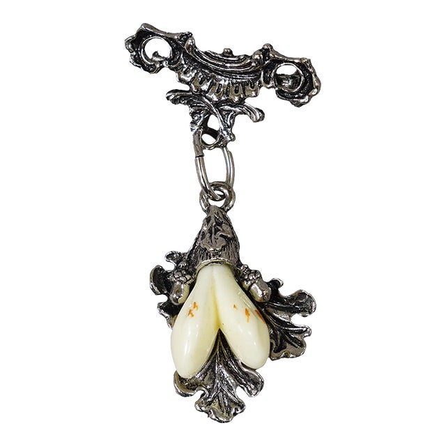 Vintage Bavarian Traditional Costume Jewelry Pin With Hunting Pendant For Sale