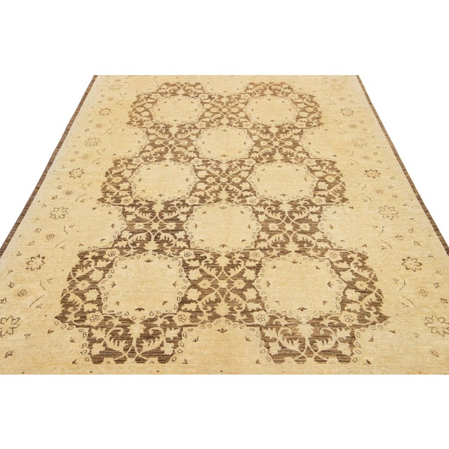 Early 20th Century Antique Paki Peshawar Beige and Brown Handmade Wool Rug For Sale In New York - Image 6 of 10
