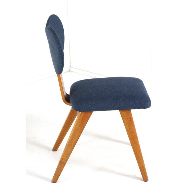 Round Dining Table and Chairs in Beech Heart, 1950s, Set of 5 For Sale - Image 4 of 18