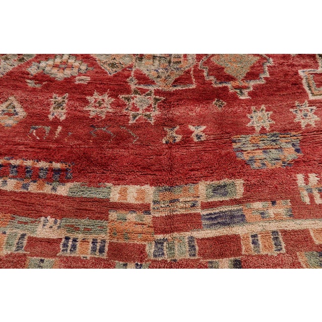 Berber Tribes of Morocco Vintage Red Boujad Moroccan Rug - 05'09 X 08'05 For Sale - Image 4 of 8