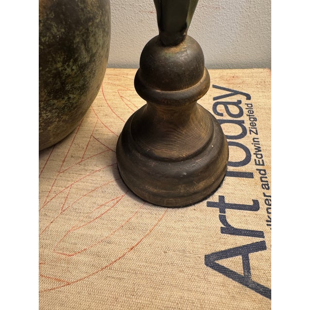 Vintage Italian Tole Hyacinth Sculpture – Hand-Painted Pink Metal Botanical Decor, Hollywood Regency Style By For Sale - Image 4 of 12