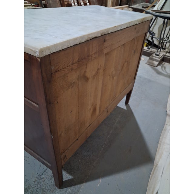 19th Century French Directoire Walnut Marble Top Commode For Sale - Image 4 of 9