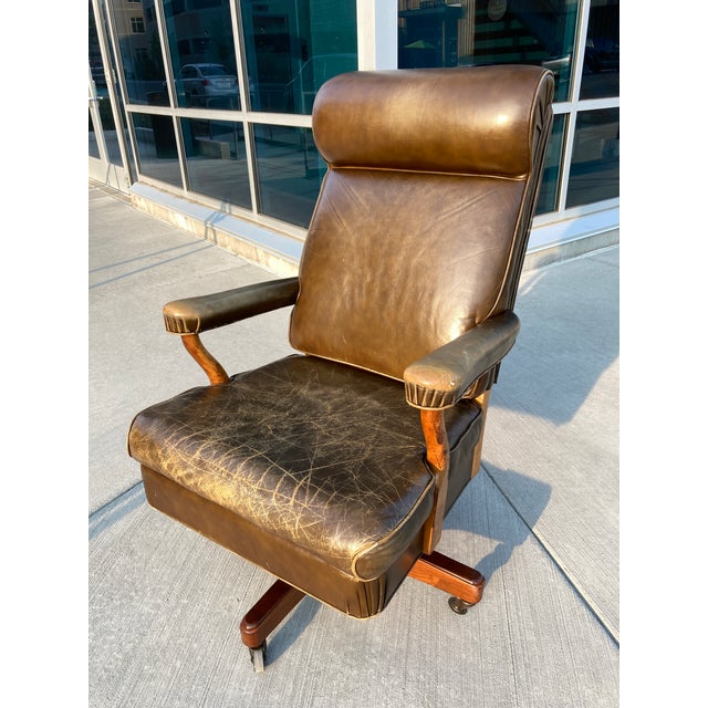 Oval desk chair Clearance