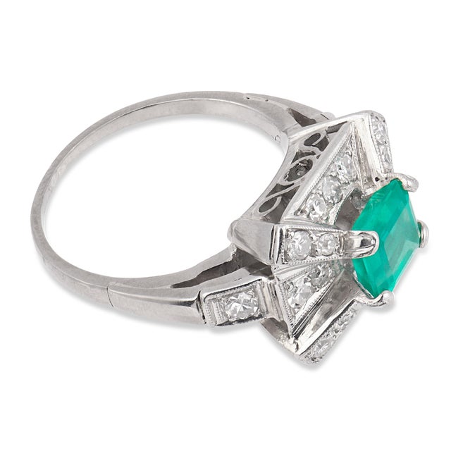 Mid 20th Century Retro Emerald Diamond 14k White Gold Cocktail Ring, Size 5.5 For Sale - Image 4 of 6
