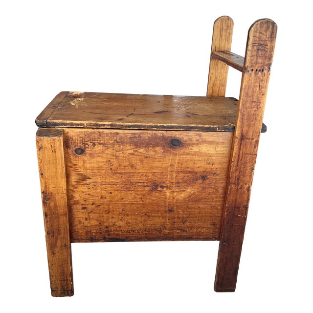 Early American Primitive Antique Wooden Quilt/Blanket Box Chest For Sale