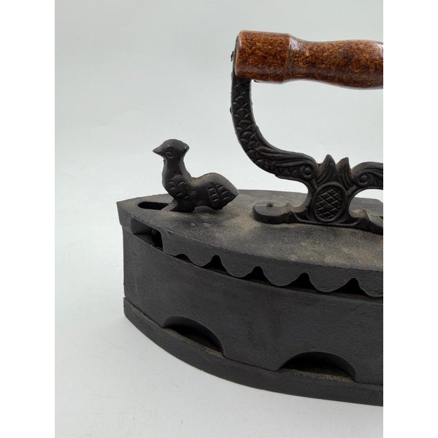 Mid-Century Modern Antique Cast Iron Iron with Wooden Handle and Rooster Figurine, 1950s For Sale - Image 3 of 11
