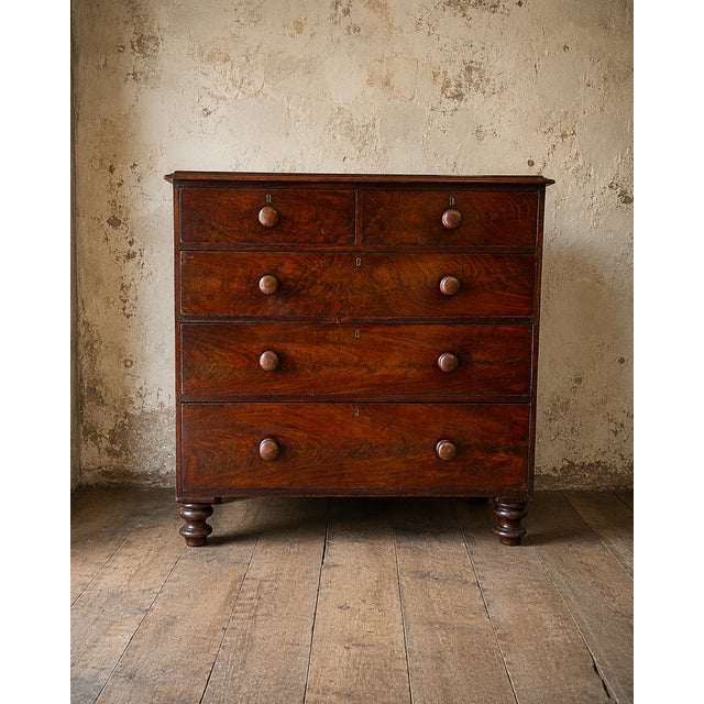 Brown Early Victorian Figured Mahogany Chest of Drawers, 1840s For Sale - Image 8 of 12
