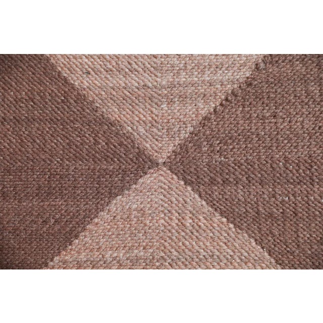 Mid-Century Modern Redwood & Rust Diamond Checker Zanafi Flatweave Moroccan Wool Rug 5'4"x8' For Sale - Image 3 of 6
