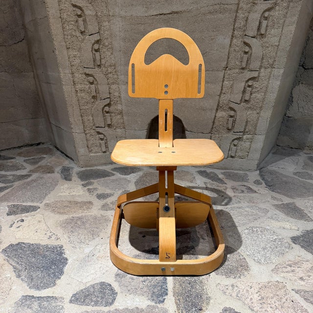For your consideration, a vintage Svan Signet Adjustable High Chair / Junior Chair. It is a highly customizable...