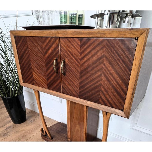 Metal Art Deco Italian Decorative Walnut Burl Dry Bar Cabinet by Paolo Buffa, 1940s For Sale - Image 7 of 11