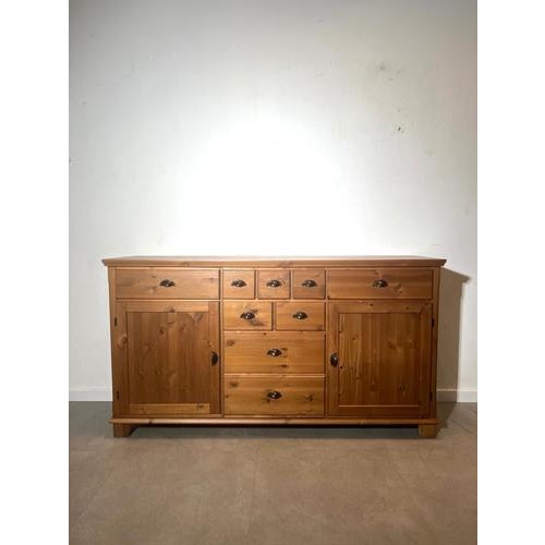 Vintage Sideboard in Pine For Sale - Image 5 of 5