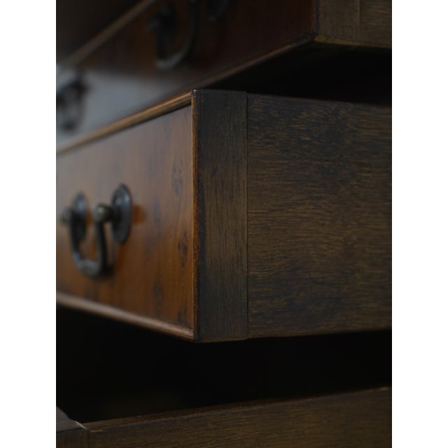 English Yew Wood George III Style Bachelor Chest For Sale In Philadelphia - Image 6 of 18