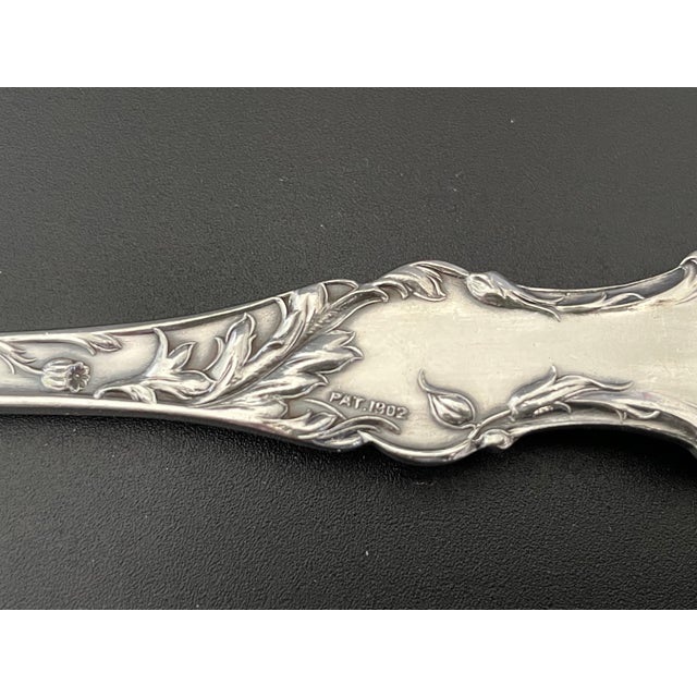 Metal Antique Art Nouveau 1835 R. Wallace A1 Floral 1902 Silverplate Cold Meat Serving Fork For Sale - Image 7 of 9