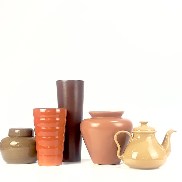 1990s Top 20 Shades of Umber Vintage Ceramics Instant Collection For Sale - Image 5 of 18