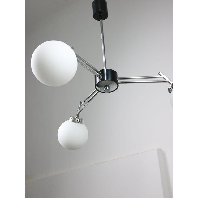 Silver Italian Space Age Three-Arm Chandelier in Chrome and Opaline For Sale - Image 8 of 16