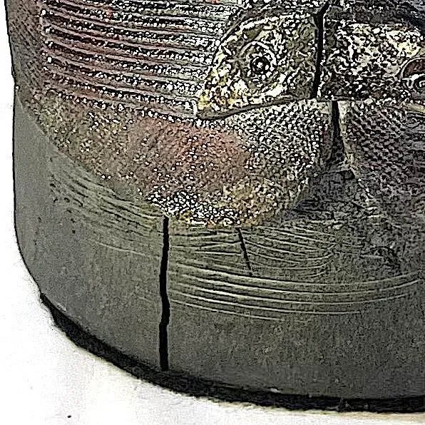 1980's Brutalist Raku Glazed Studio Pottery - Dark Knight Bust - For Sale - Image 12 of 12