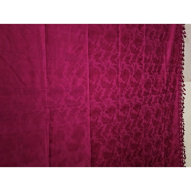 Antique Italian Bedspread in Calabrian Silk, 1770 For Sale - Image 4 of 11