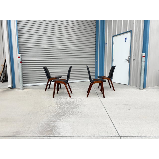1960s Mid-Century Modern Walnut Dining Chairs by Chet Beardsley For Sale In Los Angeles - Image 6 of 13