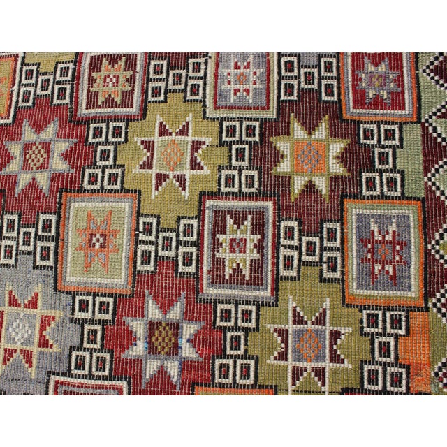 Mid 20th Century Colorful Vintage Kilim Embroidered Jajeem With Star Design in Green, Blue & Red For Sale In Atlanta - Image 6 of 12