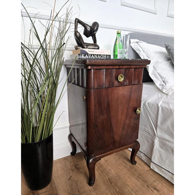 Italian Art Deco Nightstands in Walnut, 1940s, Set of 2 For Sale - Image 3 of 11