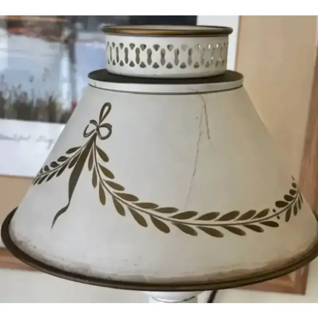 Mid Century Toleware Double Shade Lamp For Sale In New York - Image 6 of 9