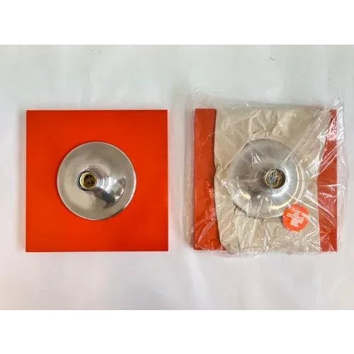 - one bulb any wattage - US compatible - packaged, never used, incl.labels - marked by manufacturer This piece is...