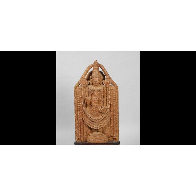 Indian Mid Century Statue Tirupati Vishnu Narayana Wood South India Vishnu Hardwood Large Antique Statue Indian Hindu Mysore For Sale - Image 3 of 12