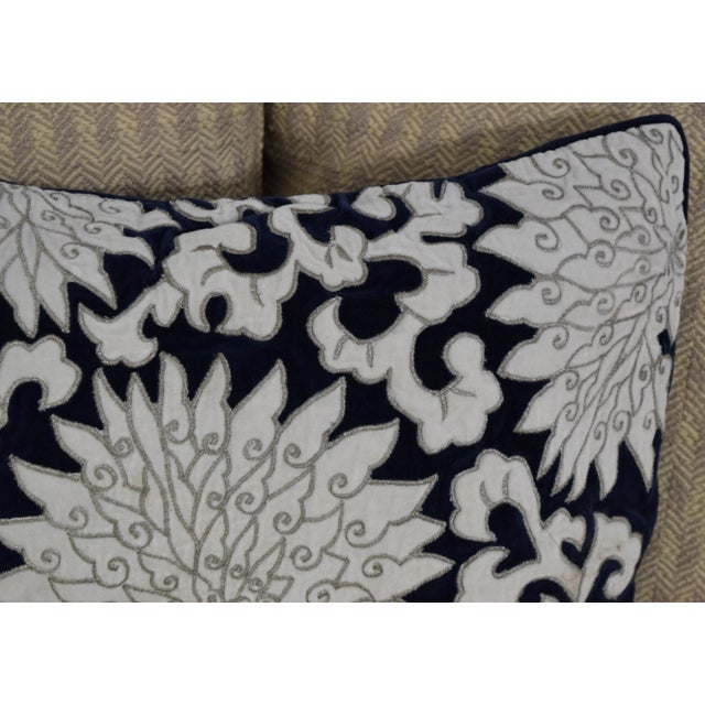 Traditional Pair Frontgate Blue & White Stitched Square Pillows For Sale - Image 3 of 6