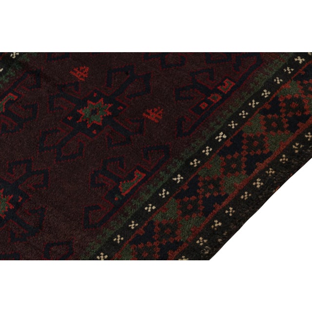 Rug & Kilim’s Baluch Scatter Rug in Dark Purple, Red and Blue Geometric Patterns For Sale In New York - Image 6 of 8