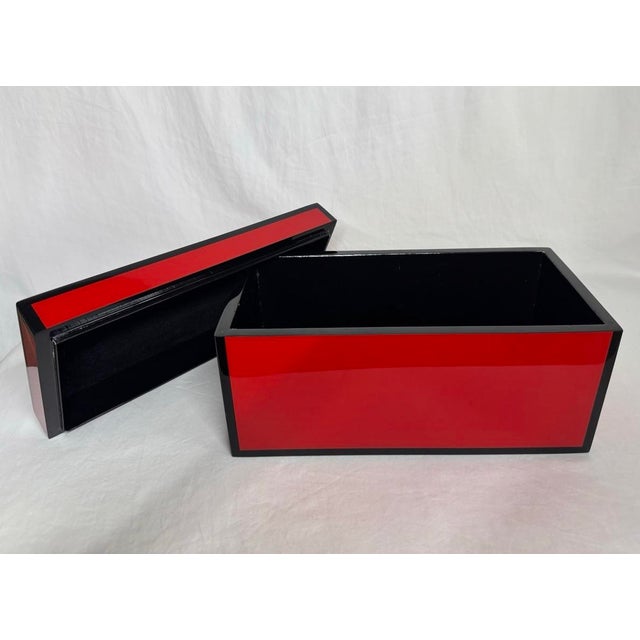 Paint Hollywood Regency Style Lacquer Trinket Box Chinese Red and Black For Sale - Image 7 of 12