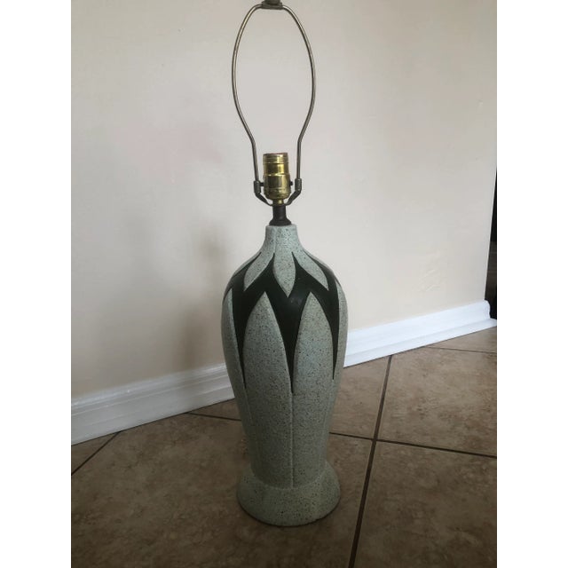 Mid-Century Modern Ceramic Painted Blue and Green With Gold-Colored Flecks Table Lamp For Sale - Image 9 of 9