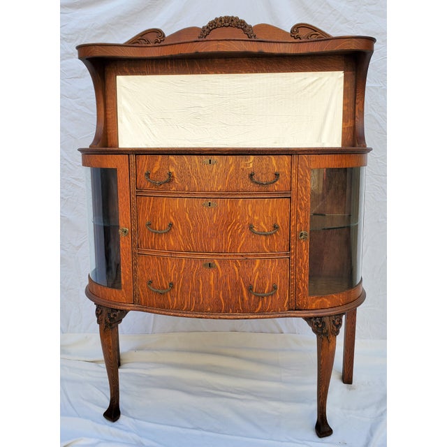 Antique Victorian Tiger Oak Server/Sideboard With Mirror & Bowed Glass